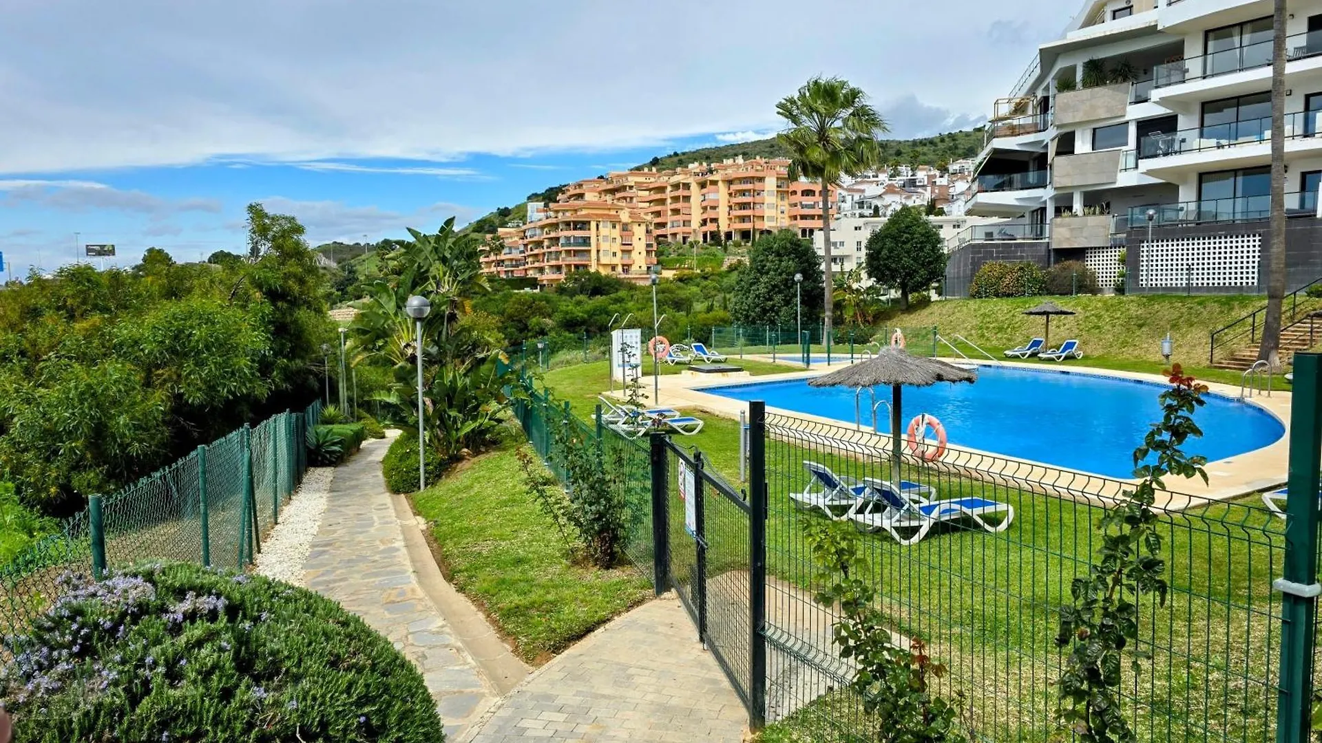 Hollywood Hills Golf Nest Apartment MIJAS COSTA